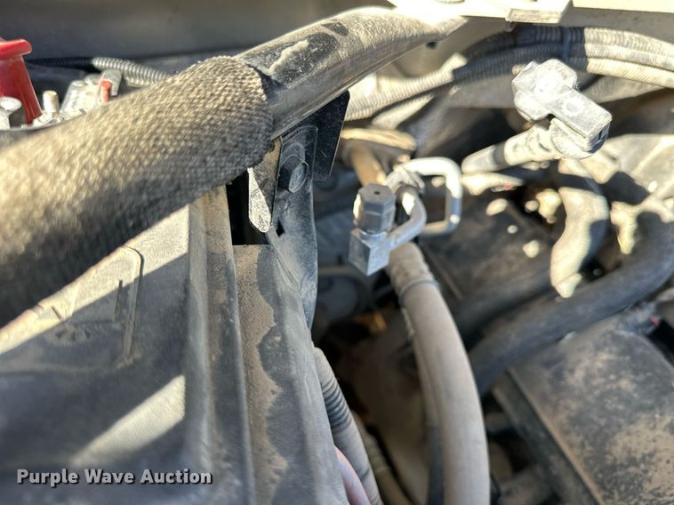 image for item OK9158 2018 Chevrolet Silverado 1500  Crew Cab pickup truck