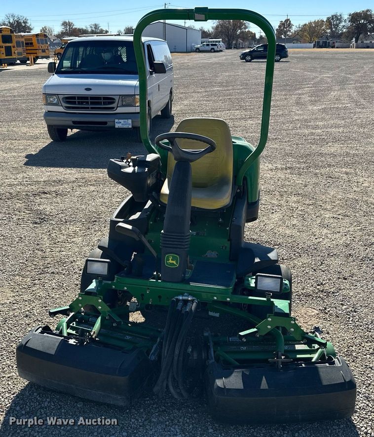 image for item OK9187 John Deere 2500B  greens mower