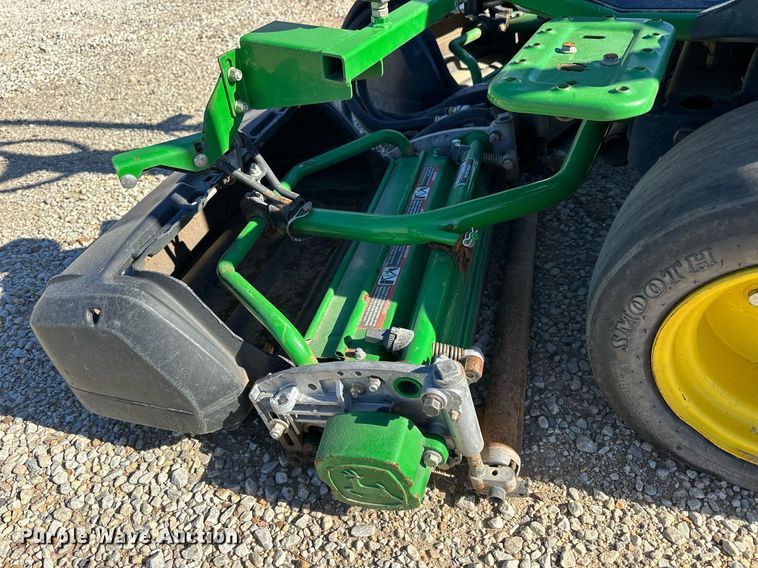 image for item OK9187 John Deere 2500B  greens mower