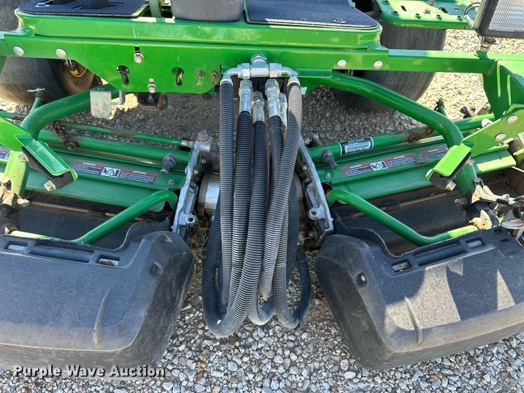 image for item OK9187 John Deere 2500B  greens mower