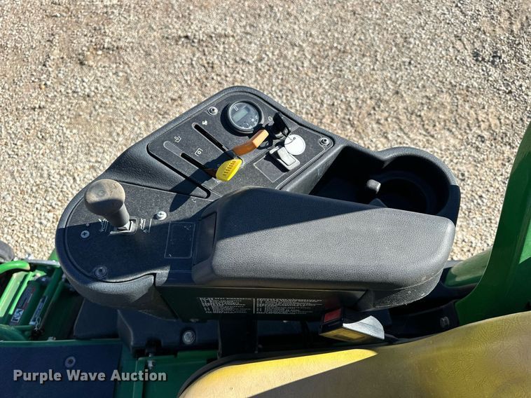 image for item OK9187 John Deere 2500B  greens mower