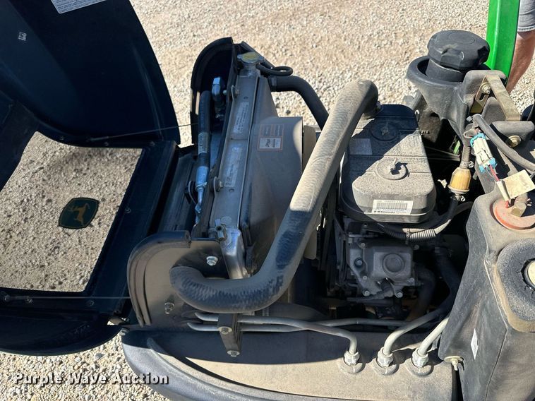 image for item OK9187 John Deere 2500B  greens mower