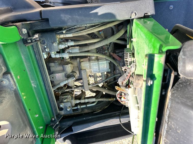 image for item OK9187 John Deere 2500B  greens mower