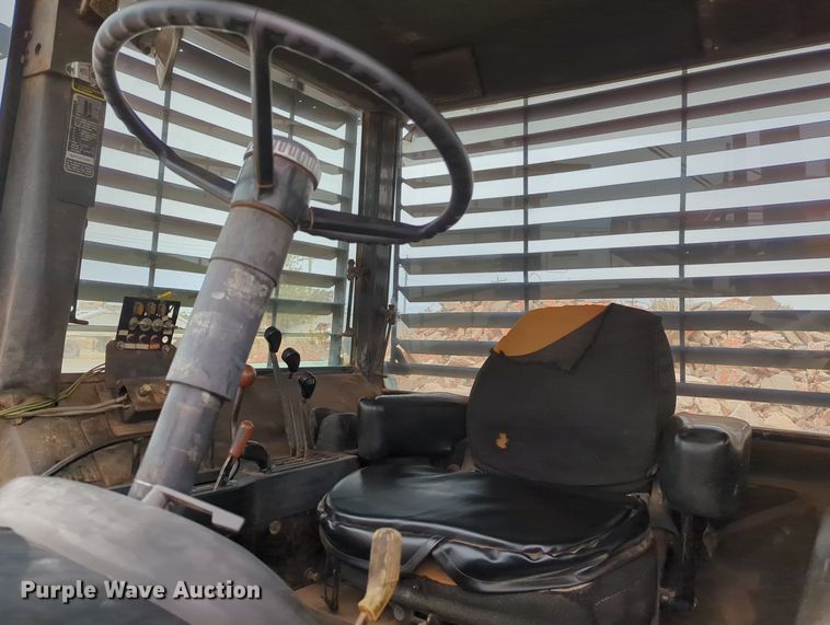 image for item OL9101 1981 John Deere 4440  tractor