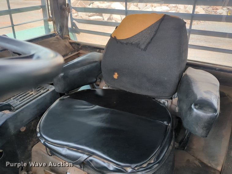 image for item OL9101 1981 John Deere 4440  tractor