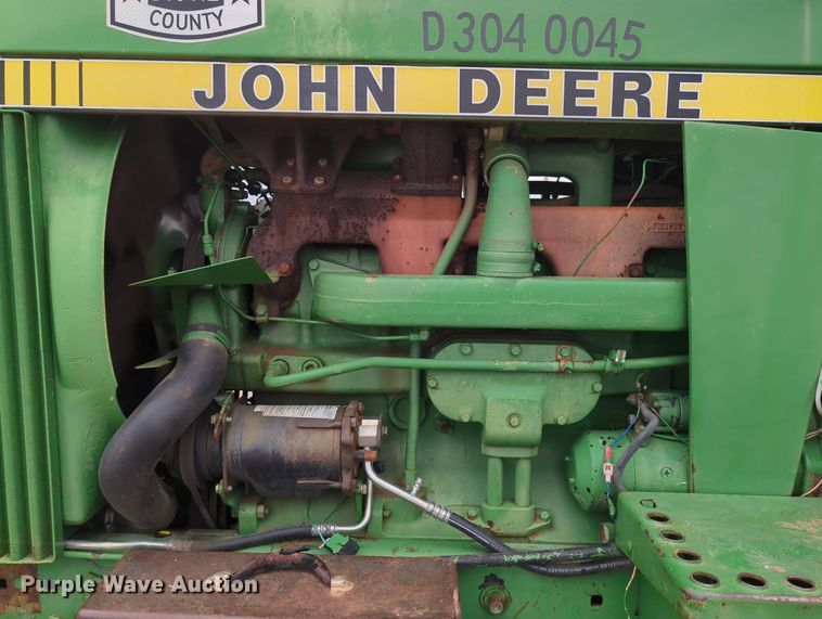 image for item OL9101 1981 John Deere 4440  tractor