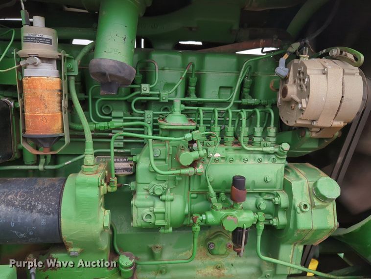 image for item OL9101 1981 John Deere 4440  tractor