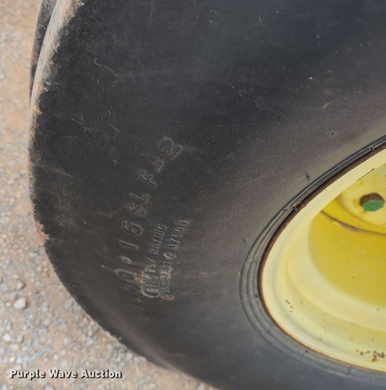 image for item OL9101 1981 John Deere 4440  tractor