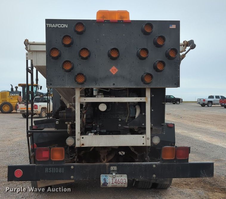 image for item OL9102 2011 UD Nissan 3300  pothole patcher truck