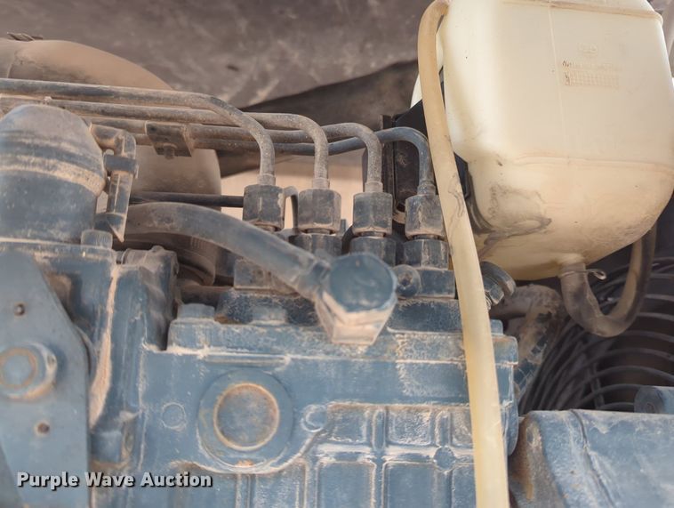 image for item OL9102 2011 UD Nissan 3300  pothole patcher truck