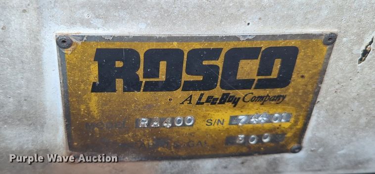 image for item OL9102 2011 UD Nissan 3300  pothole patcher truck