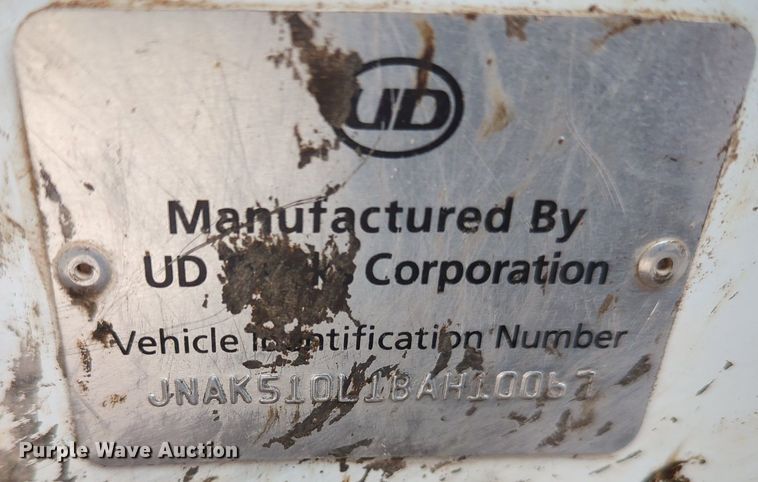 image for item OL9102 2011 UD Nissan 3300  pothole patcher truck