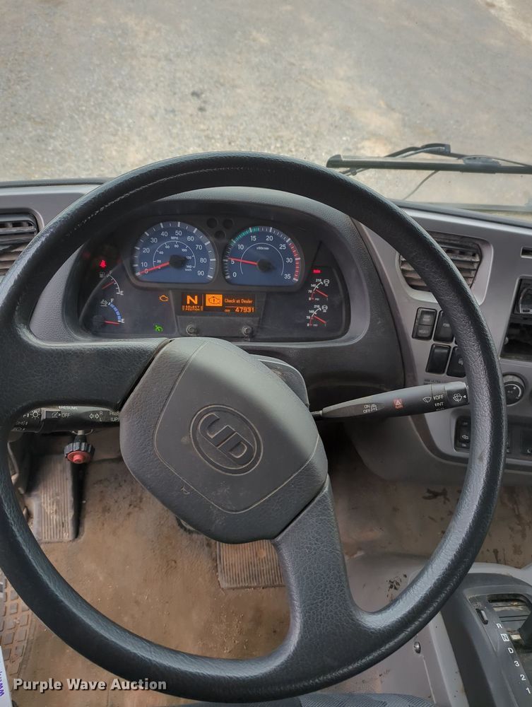 image for item OL9102 2011 UD Nissan 3300  pothole patcher truck