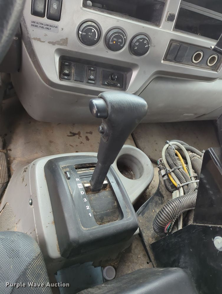 image for item OL9102 2011 UD Nissan 3300  pothole patcher truck