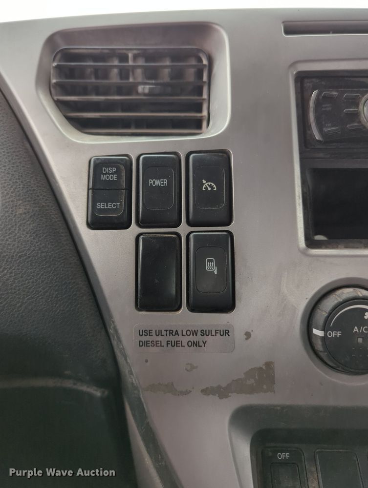 image for item OL9102 2011 UD Nissan 3300  pothole patcher truck