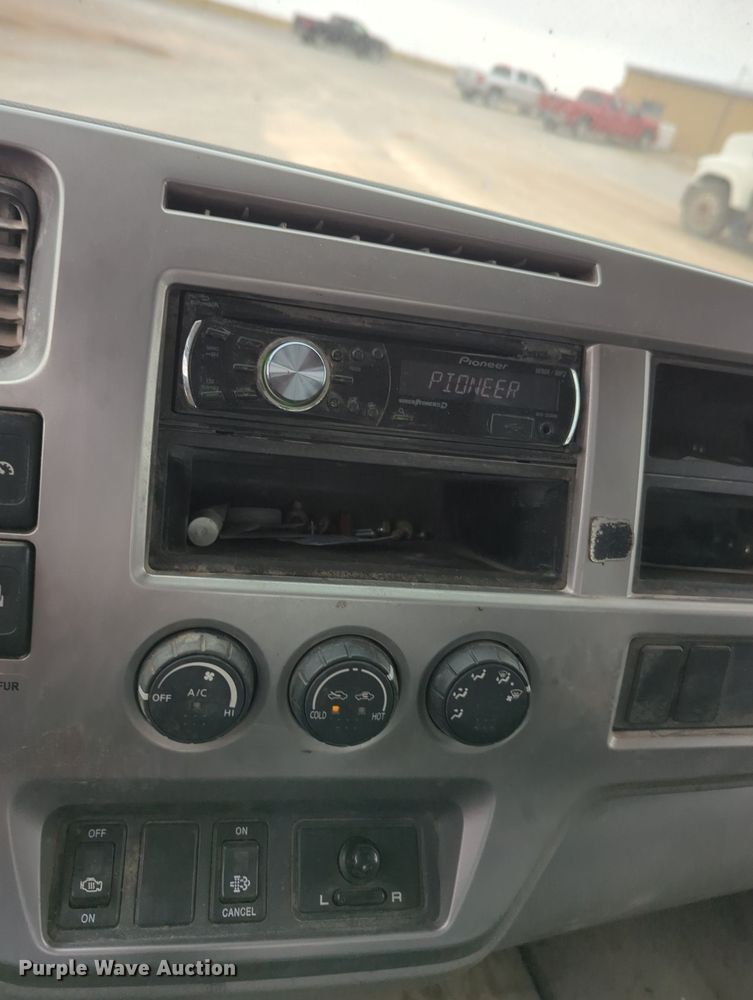 image for item OL9102 2011 UD Nissan 3300  pothole patcher truck