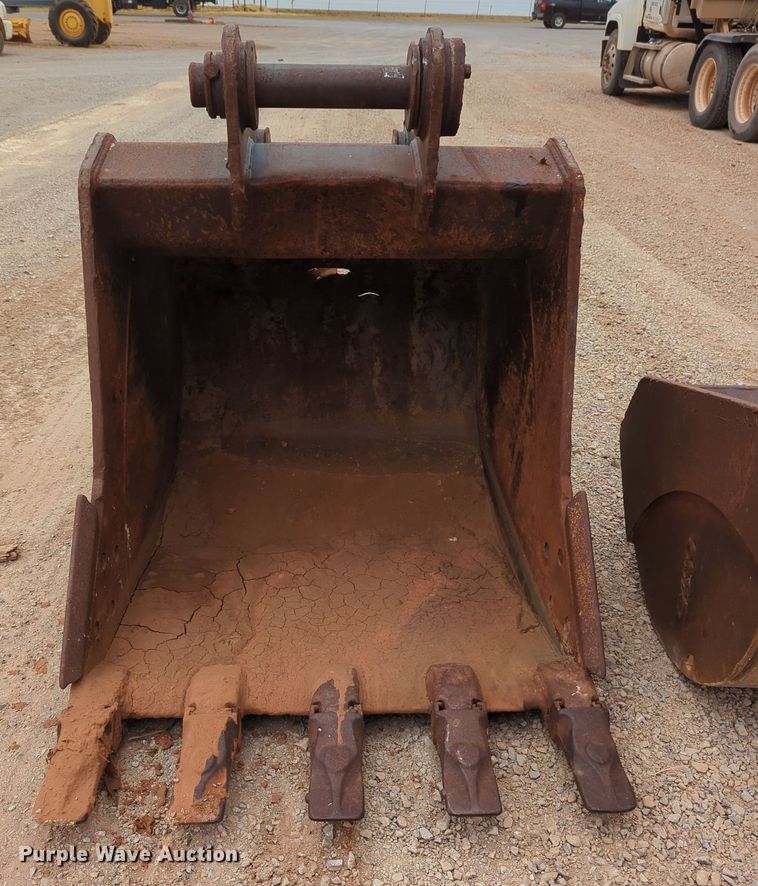 image for item OL9103 Esco 210/225 X2-LX-SA  excavator bucket