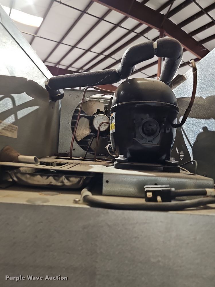 image for item OL9355 Traulsen G20010  refrigerator