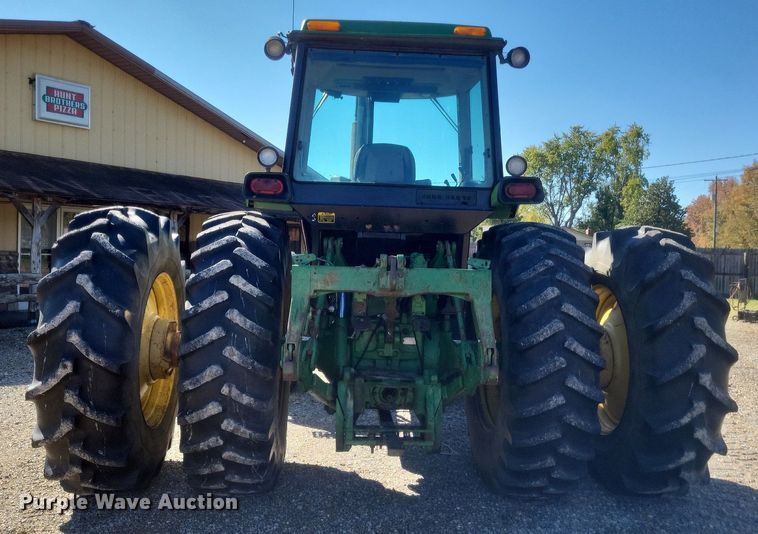 image for item DK1165 1990 John Deere 4955  MFWD tractor