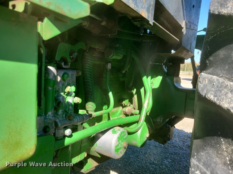 image for item DK1165 1990 John Deere 4955  MFWD tractor