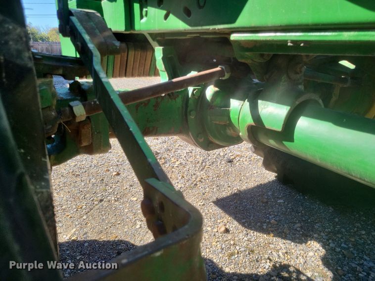 image for item DK1165 1990 John Deere 4955  MFWD tractor