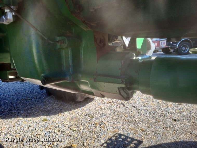 image for item DK1165 1990 John Deere 4955  MFWD tractor