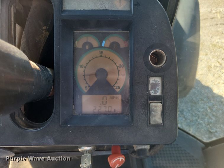 image for item DK1165 1990 John Deere 4955  MFWD tractor