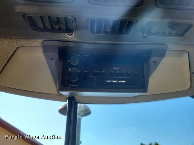 image for item DK1165 1990 John Deere 4955  MFWD tractor