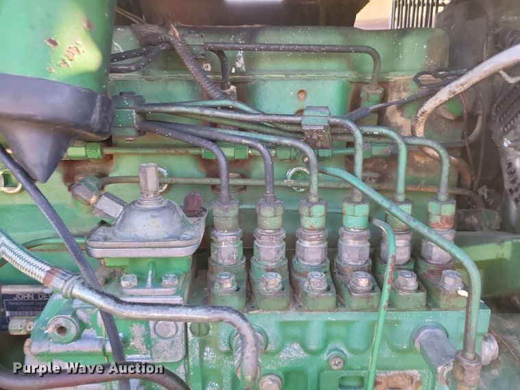 image for item DK1165 1990 John Deere 4955  MFWD tractor