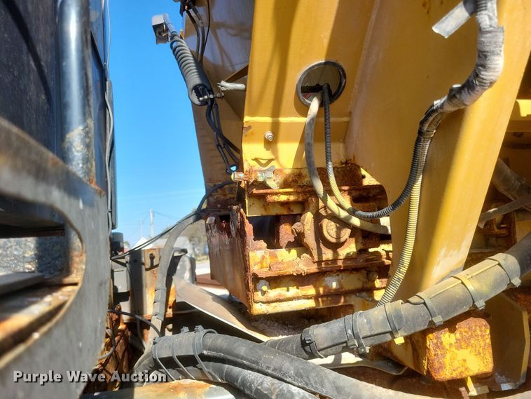 image for item DK1168 AGCO RoGator  spreader