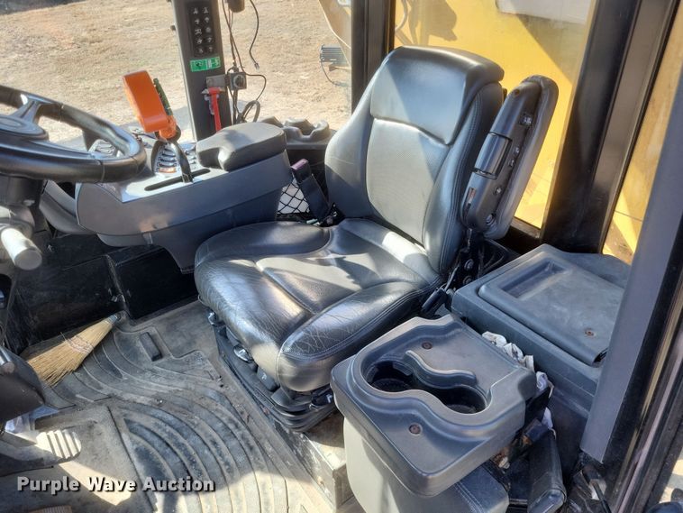 image for item DK1168 AGCO RoGator  spreader