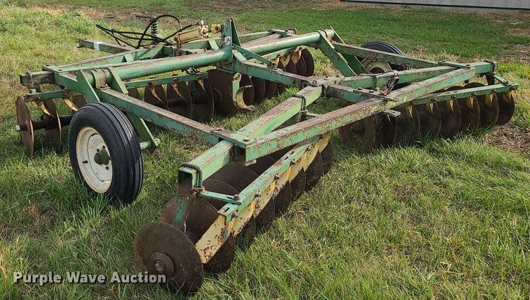 image for item DK4128 John Deere  tandem disk