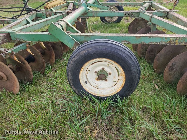 image for item DK4128 John Deere  tandem disk