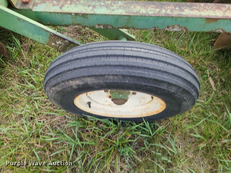 image for item DK4128 John Deere  tandem disk