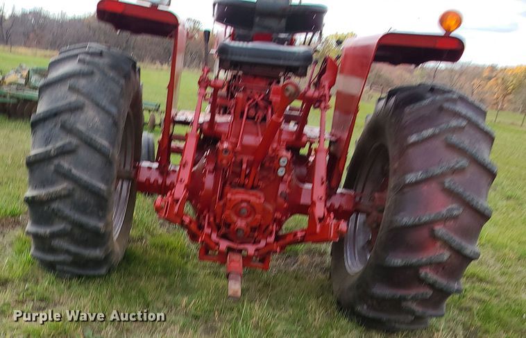 image for item DK4130 International Farmall 966  tractor