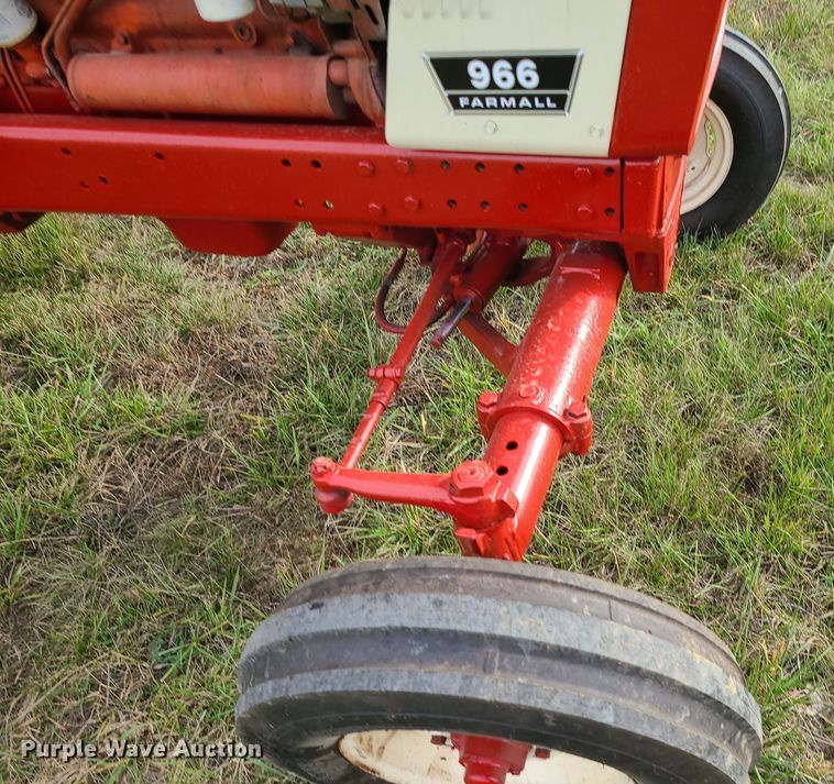 image for item DK4130 International Farmall 966  tractor