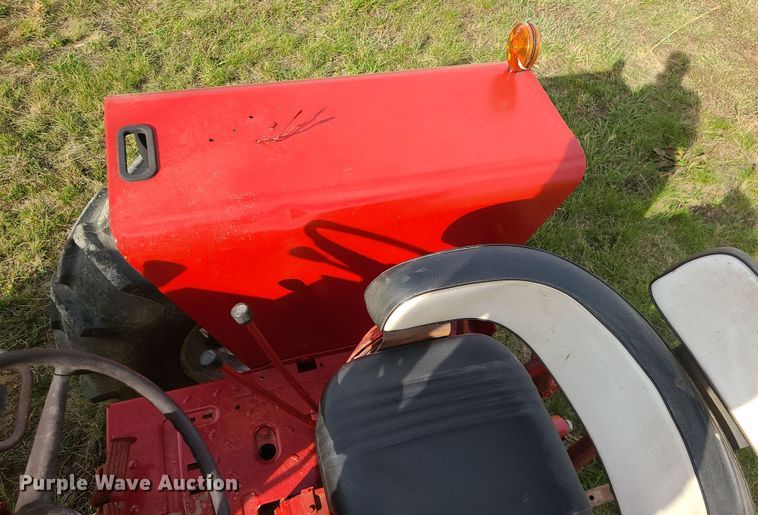 image for item DK4130 International Farmall 966  tractor