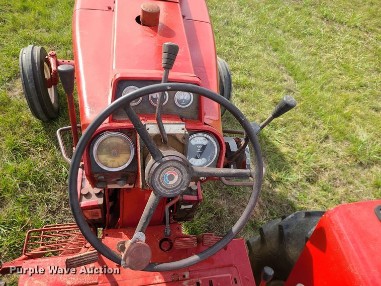 image for item DK4130 International Farmall 966  tractor