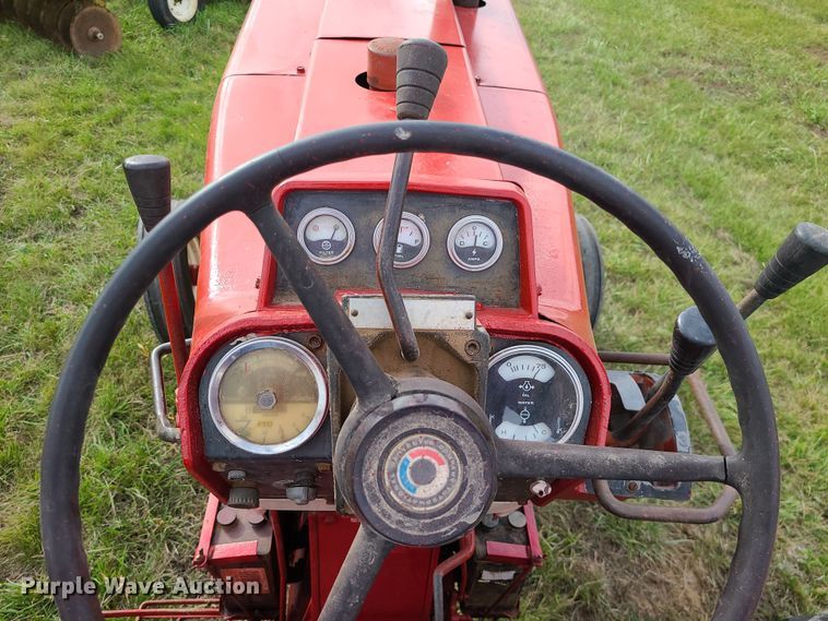 image for item DK4130 International Farmall 966  tractor