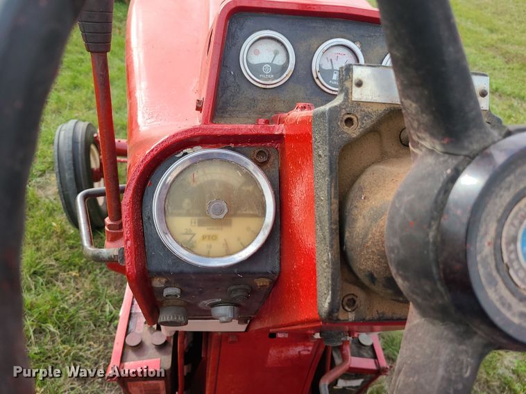 image for item DK4130 International Farmall 966  tractor