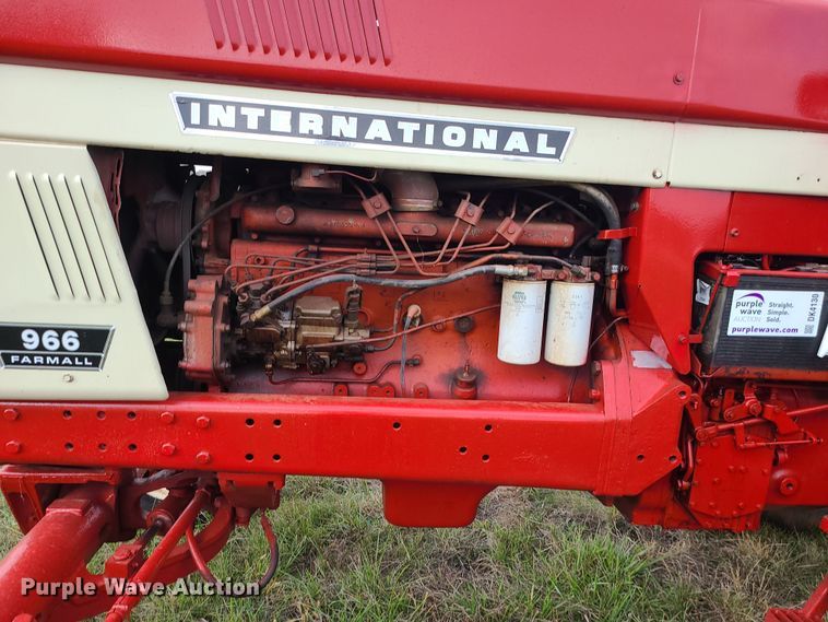 image for item DK4130 International Farmall 966  tractor