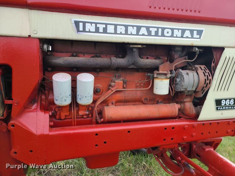 image for item DK4130 International Farmall 966  tractor