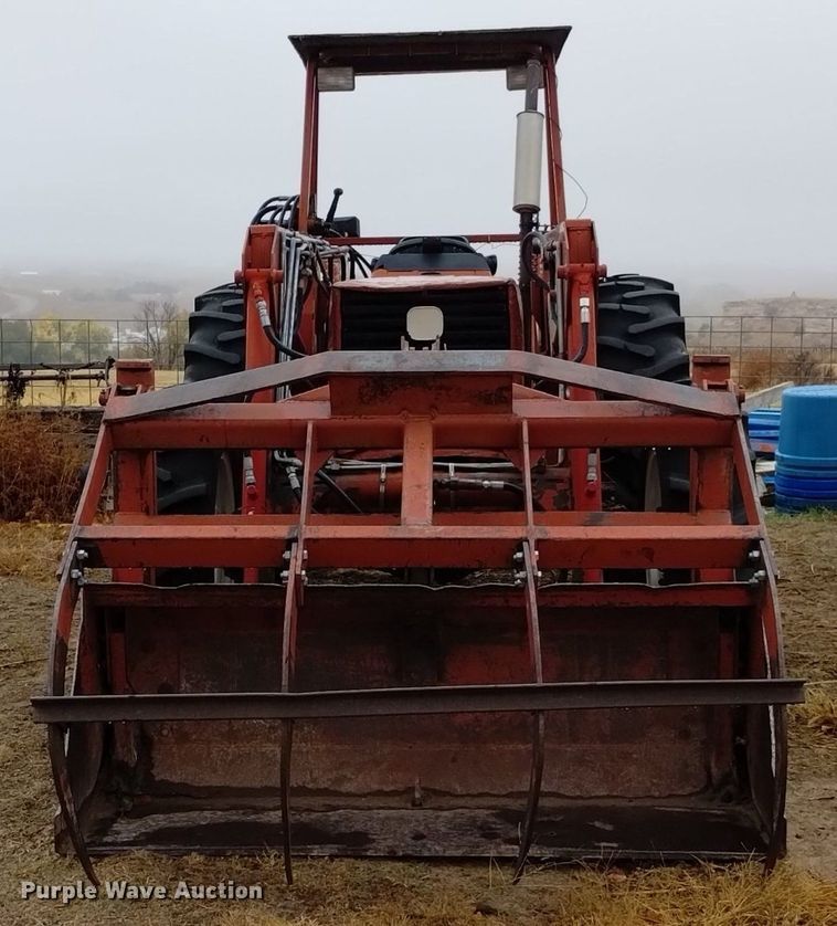 image for item DK8869 Hesston 80-66 DT  MFWD tractor