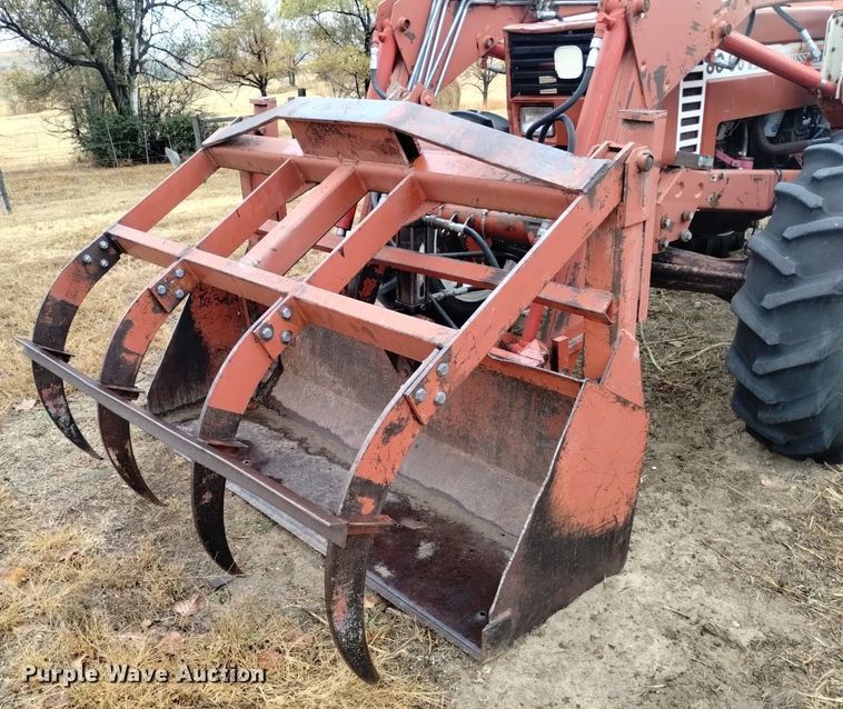 image for item DK8869 Hesston 80-66 DT  MFWD tractor