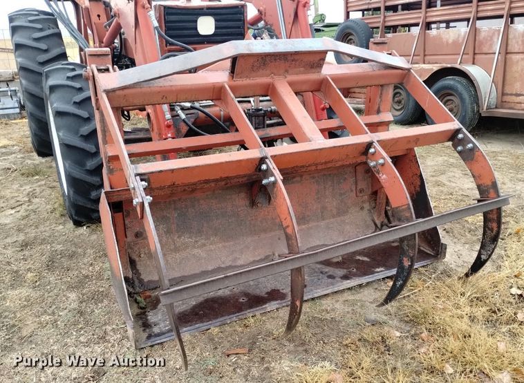 image for item DK8869 Hesston 80-66 DT  MFWD tractor