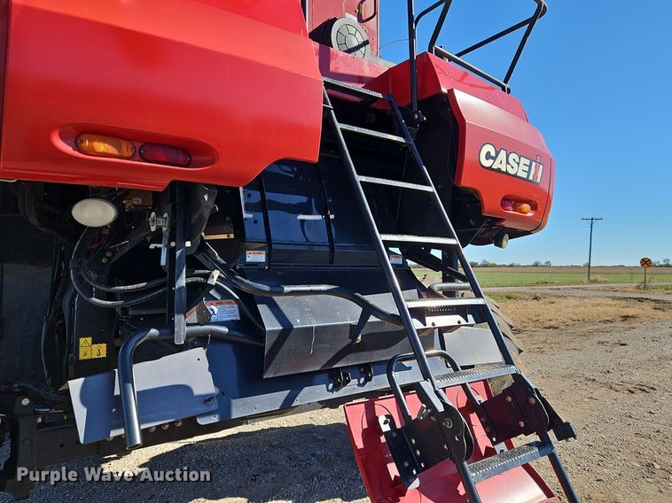 image for item DN7040 2009 Case IH 8120 Axial Flow  combine
