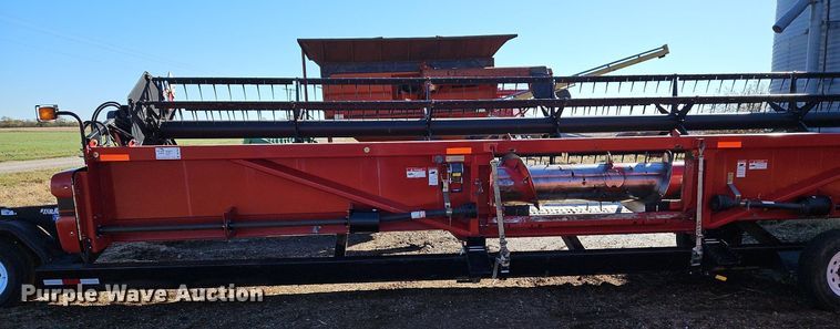 image for item DN7043 Case IH 2020 30 NSS BJ  draper head