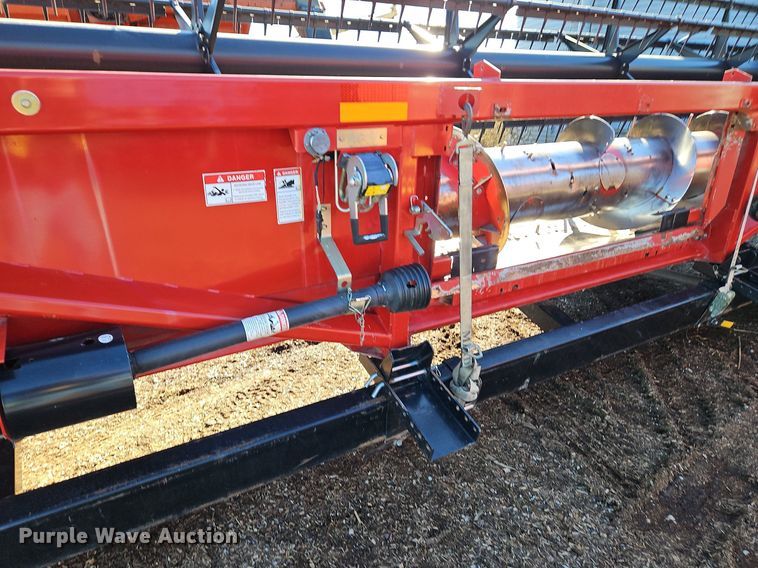 image for item DN7043 Case IH 2020 30 NSS BJ  draper head