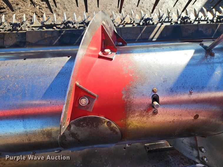 image for item DN7043 Case IH 2020 30 NSS BJ  draper head