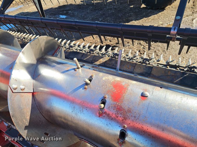 image for item DN7043 Case IH 2020 30 NSS BJ  draper head